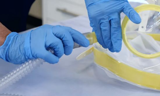 CaStar R Hood for NIV fitting and removal video